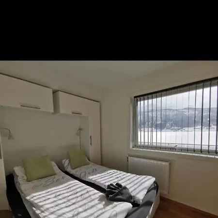Apartamento With Terrace, Pool, Sauna, And Free Parking
